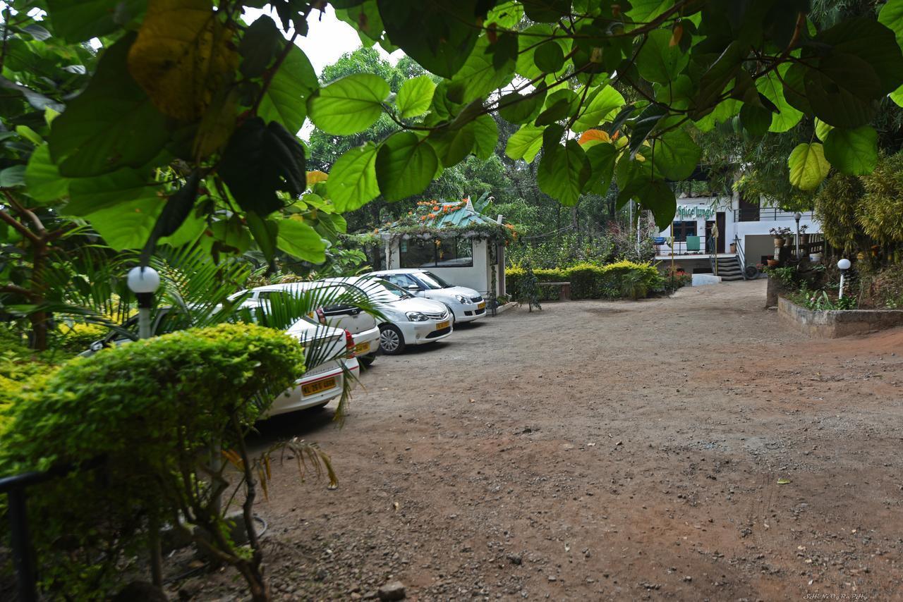 מונאר Spice Jungle Resort מראה חיצוני תמונה
